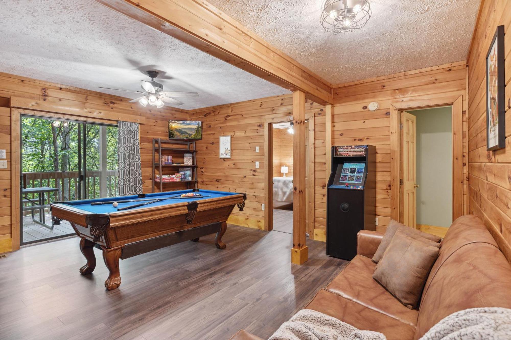 1 Min To The Parkway Spacious Cabin W 3 Suites And Extra Bedroom! Пиджен-Фордж Экстерьер фото