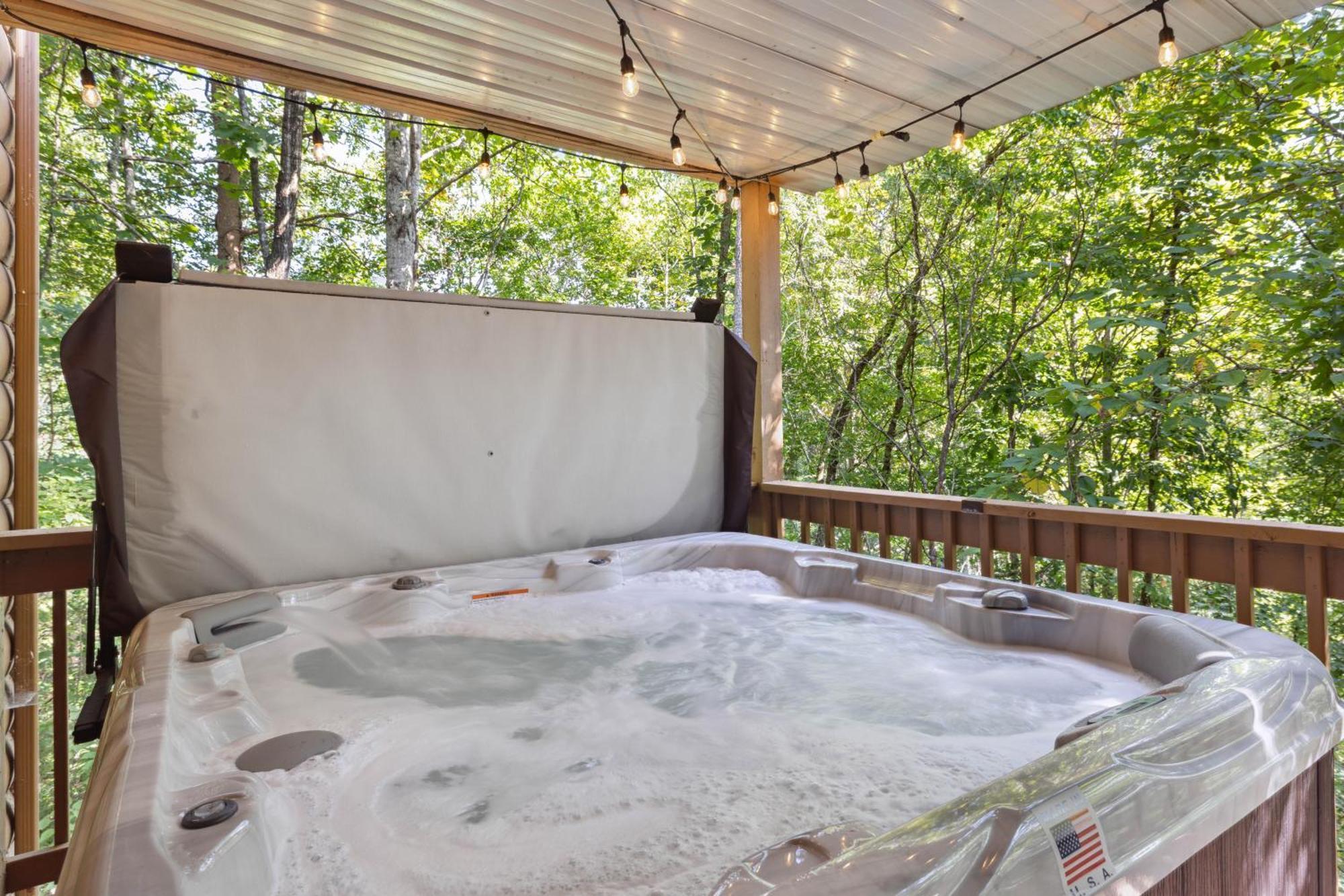 1 Min To The Parkway Spacious Cabin W 3 Suites And Extra Bedroom! Пиджен-Фордж Экстерьер фото